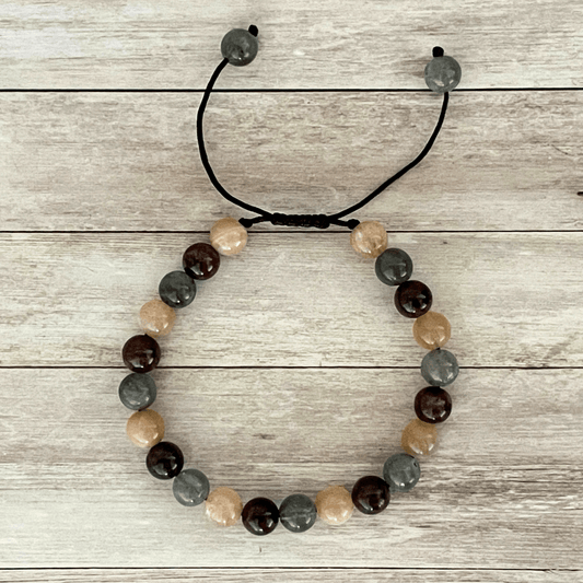 Bracelet en pierres naturelles sur cordon réglable, vue de dessus