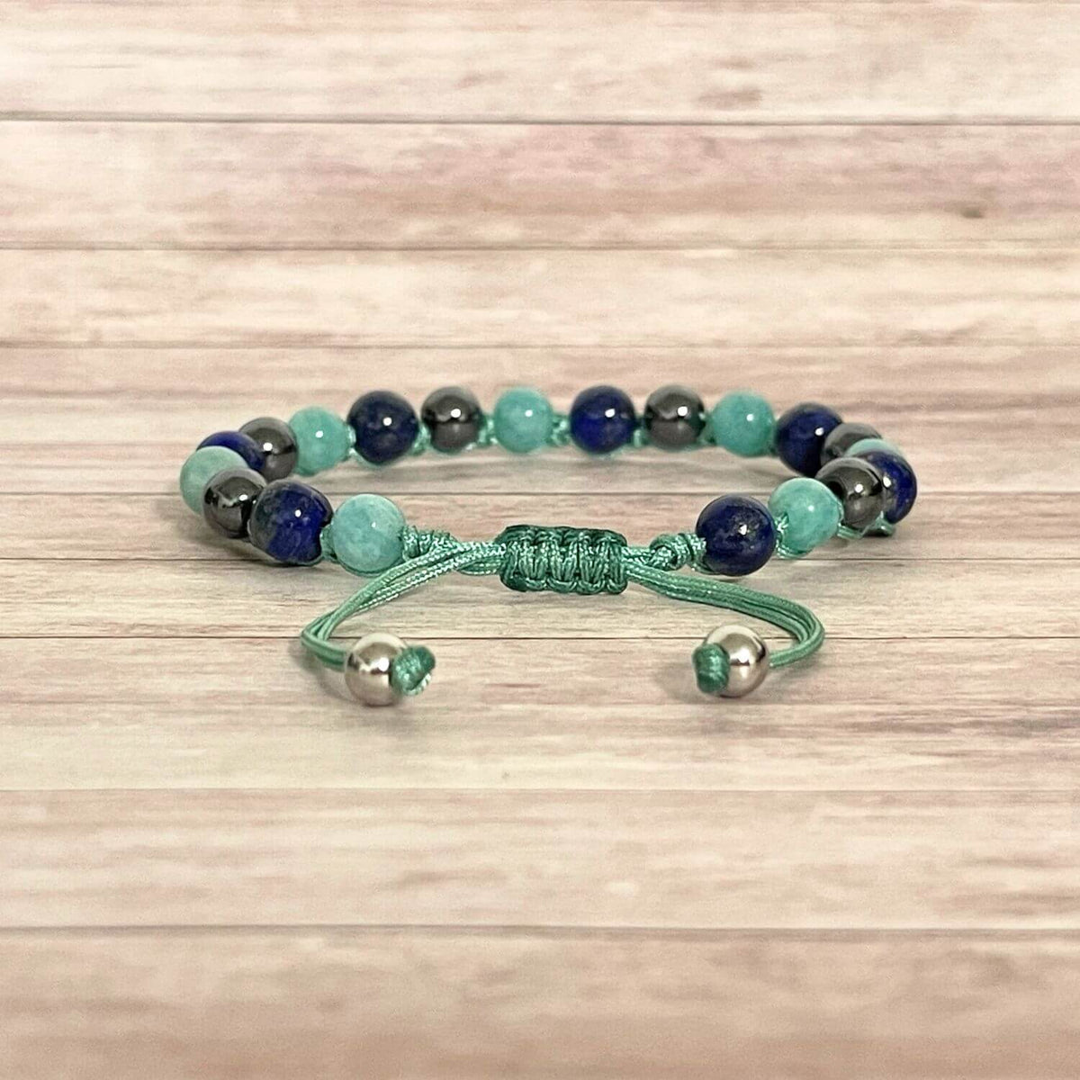 Fermeture du bracelet Alignement doux avec perles en acier inoxydable couleur argent et cordon ajustable