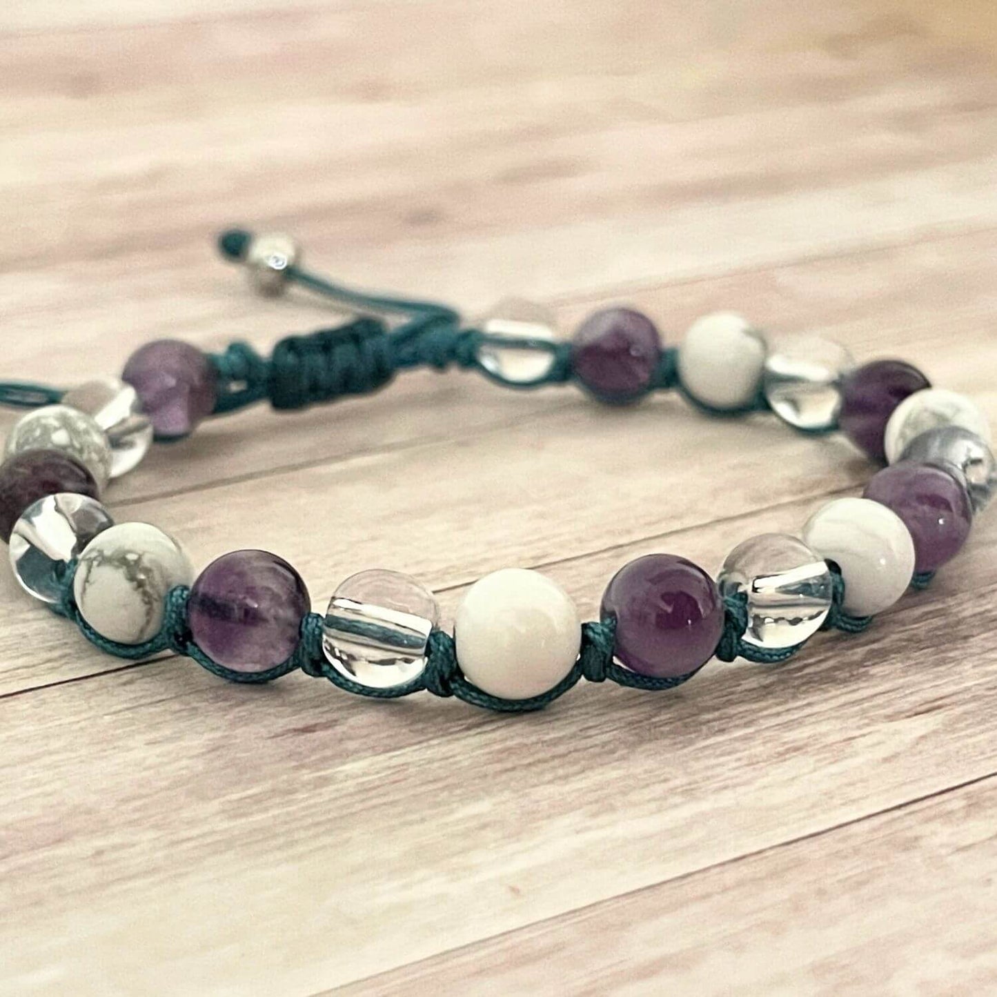 Bracelet lithothérapie en Améthyste aux tons doux et naturels
