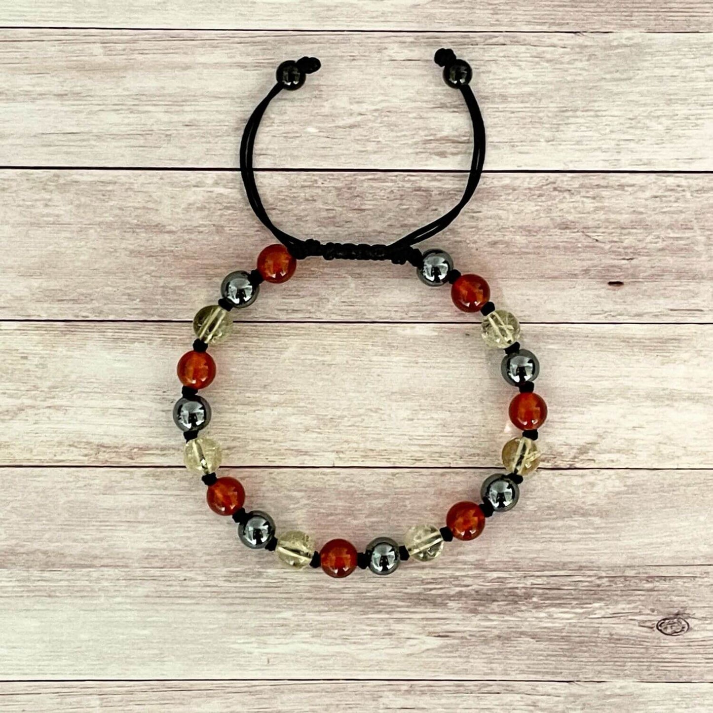 Bracelet en pierres naturelles Cornaline, Citrine et Hématite vue de dessus