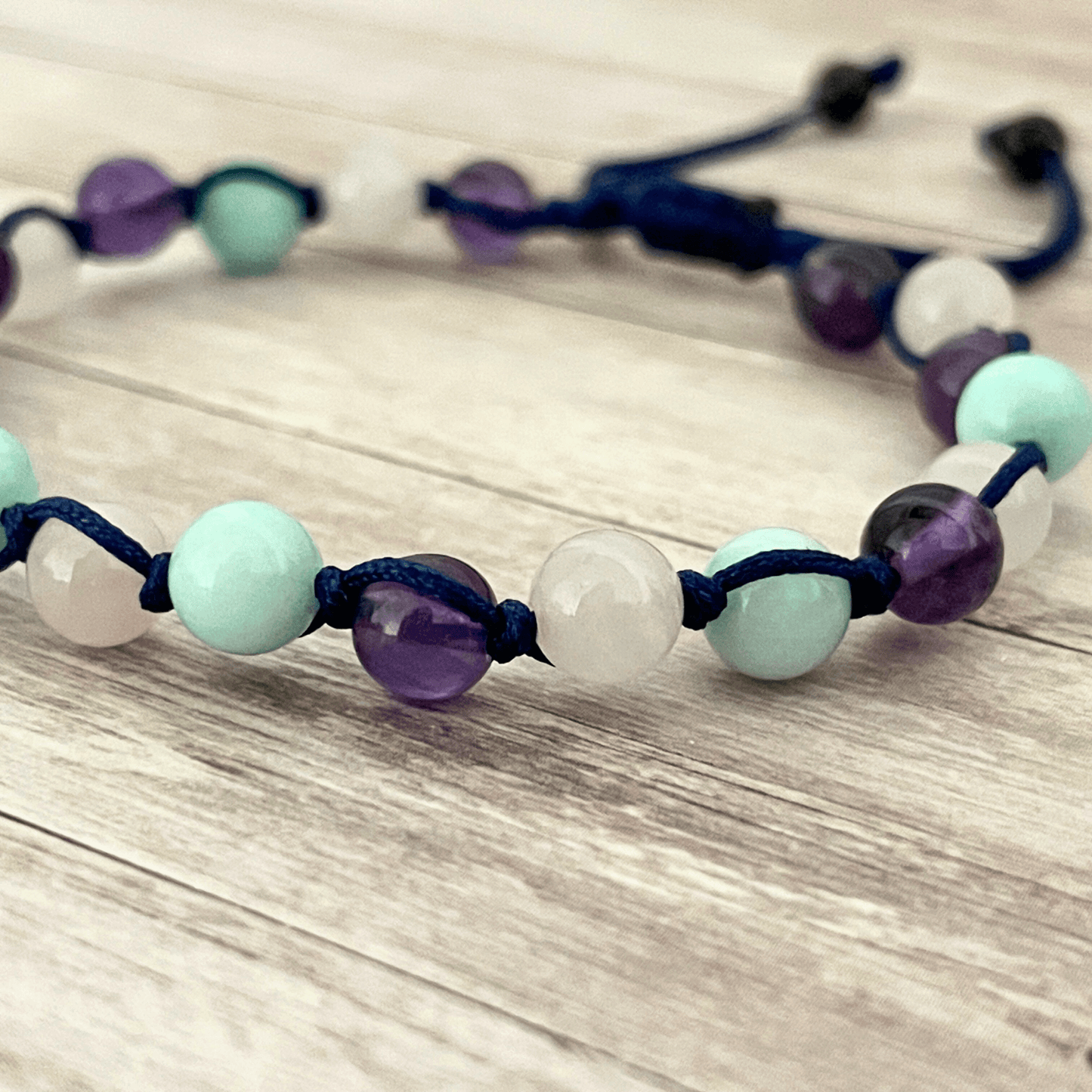Bracelet en pierres naturelles personnalisable, taille sur mesure, cordon réglable coloris au choix, bijou à offrir