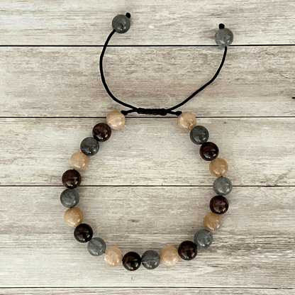 Bracelet en pierres naturelles sur cordon réglable, vue de dessus