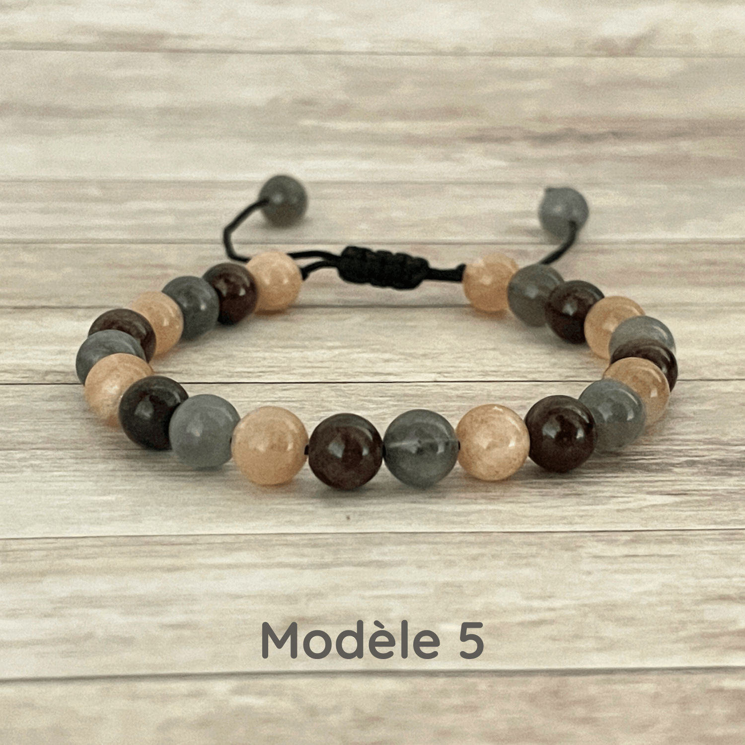 Bracelet personnalisable en pierres naturelles, choix des pierres et couleur du cordon, création sur mesure